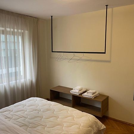 Cozy Apartment, In The Center Of Tirana Exterior foto